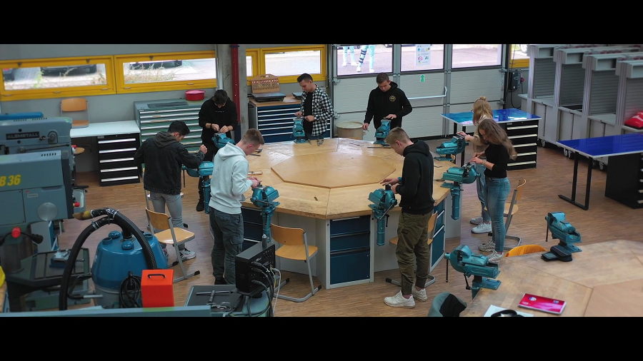 TG Technik und Management stellt sich vor Technisches Gymnasium Profil Technik und Management
